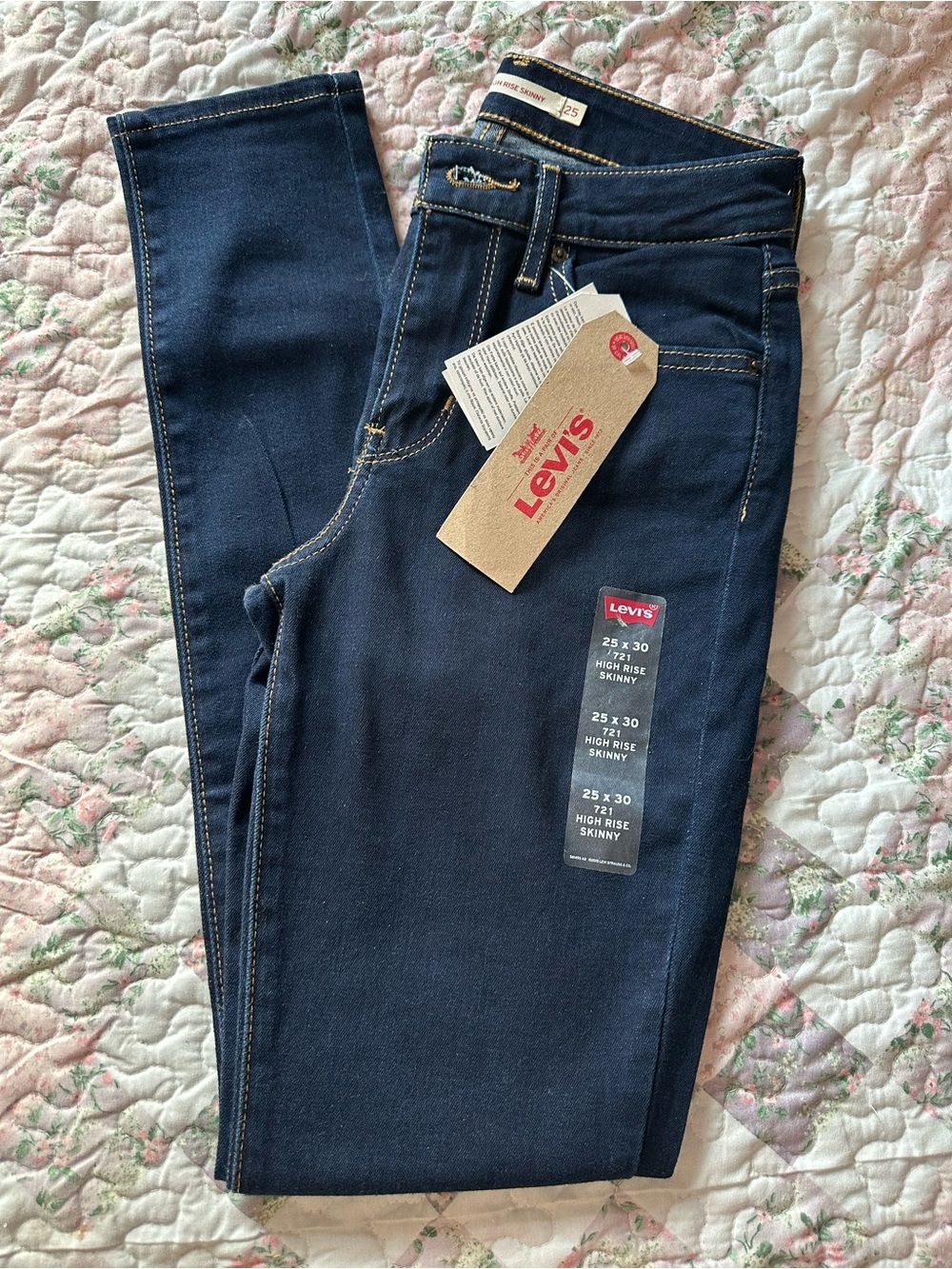 Levi’s Women's 721 High Rise Skinny Jeans